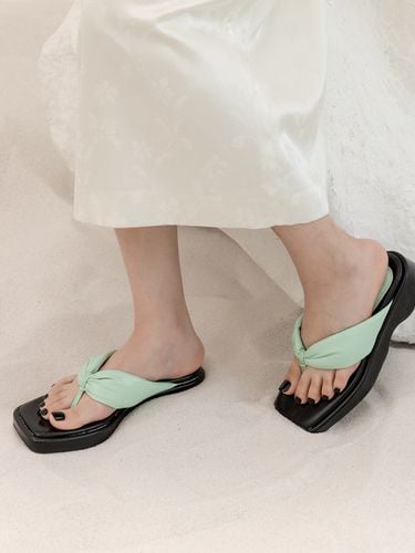 Padded Flip-flops - Mint - cahaya - Modalova