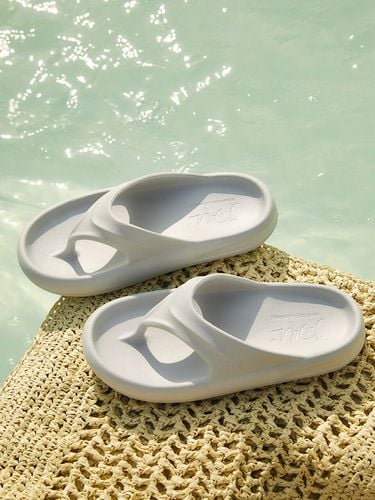 Brise Flip Flops_ Light Grey - j.daul - Modalova