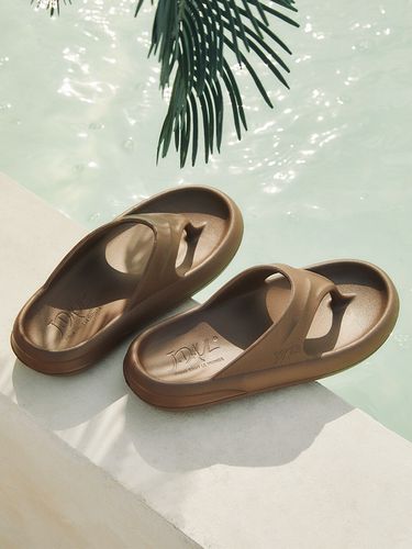 Brise Flip Flops_ Choco Brown - j.daul - Modalova