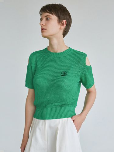 Half Shoulder Cut Out Knit Top - NICK&NICOLE - Modalova