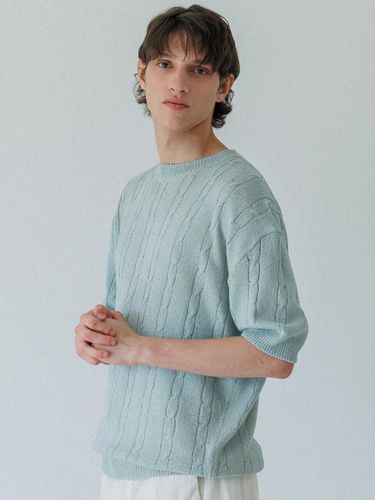 Men Linen Cable Short Sleeve Knit Top - KNITLY - Modalova