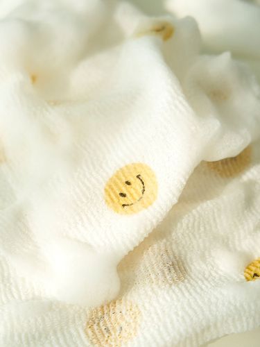 Happy Smile Soft Skin Bath Wash Towel - DECOVIEW - Modalova