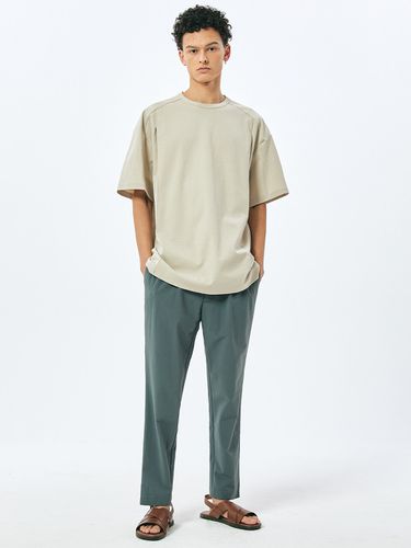 Tapered Seersucker Banding Pants - EZIO - Modalova