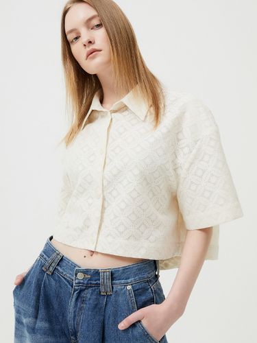 Cropped Eyelet Shirt (Ivr) - ESC STUDIO - Modalova