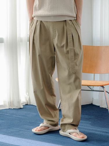 Belted Tuck Wide Pants - NOWANDTOMORROW - Modalova