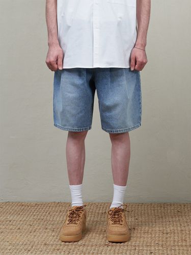 Wide Two Tuck Denim Shorts_Blue - LIEU HOMME - Modalova