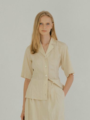 Anorak Line Collar Blouse_Cream - octette - Modalova