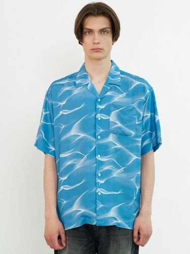 Wave Printed Shirt Turkish Blue - BAUF - Modalova