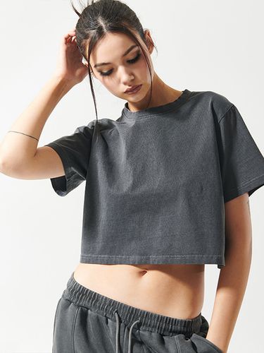 Pigment Crewneck Crop T-shirt () - ATTENTIONROW FOR WOMEN - Modalova