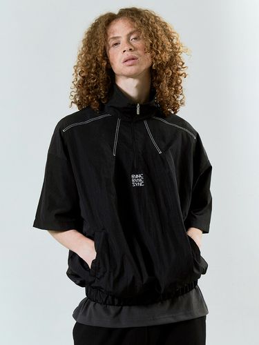 Stitch Point Track Anorak Black - SYNC - Modalova