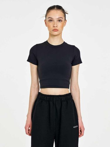 Classic Crew Neck Crop Tee_ - INJIACTIVE - Modalova