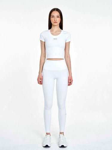 Bootyful Leggings_ White - INJIACTIVE - Modalova