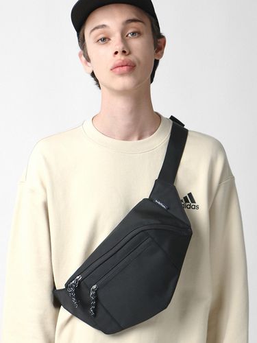 Pentagon Waist Bag (Black) - bubilian - Modalova