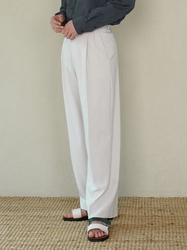 Light Weight Two Tuck Wide Slacks _ - LIEU HOMME - Modalova