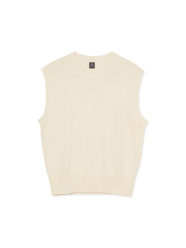 Women Round Vest _ Creamy White - IOLO - Modalova