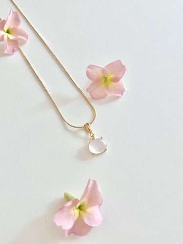 Dew Necklace - guitbol - Modalova