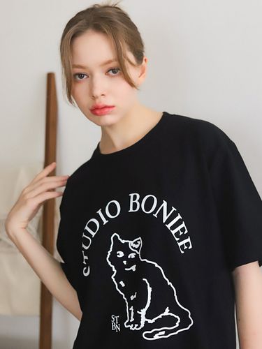 Cat Symbol Graphic Loose T-Shirt () - BONIEE - Modalova