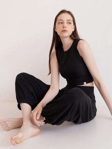 Yoga-like Pintuck Pants_Black - conchwear - Modalova