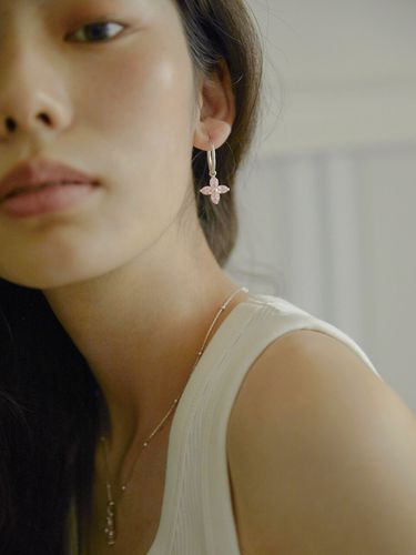 Pink Plumeria Hoop Earrings - guitbol - Modalova