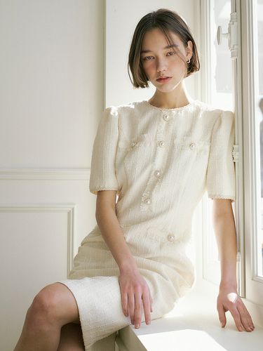 Emily Tweed Dress_Cream - Lucirzu - Modalova