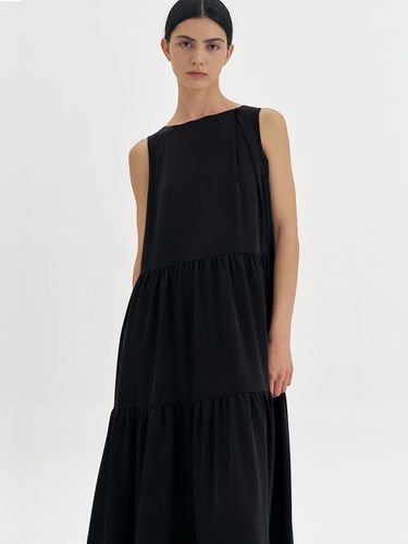 Tiered Draping Maxi Dress (Black) - Repwcet - Modalova