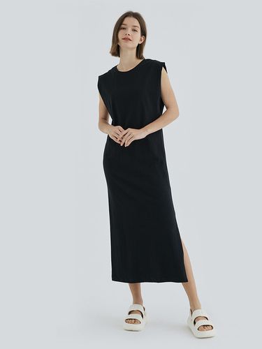 Sleeveless Long Dress (Black) - ENOUGH TIME - Modalova