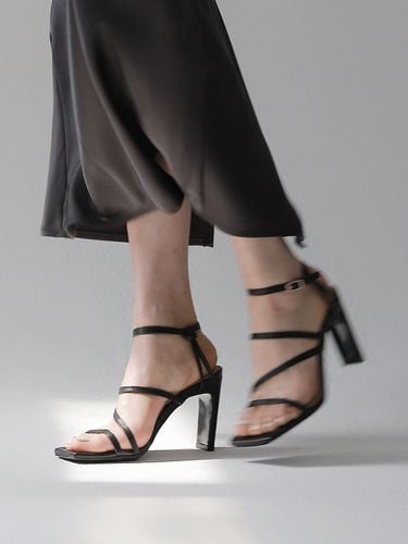 Strappy Square sandals_3color 8.5cm - MOODNIGHT - Modalova