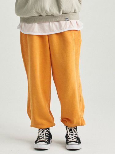 Incision Pigment Jogger Pants_Yellow - CARGOBROS - Modalova