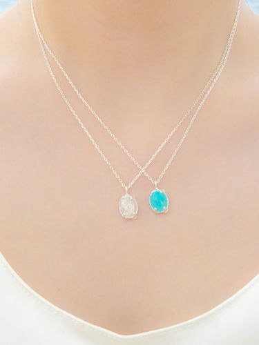 Oval Rough Resin Silver Necklace (S) - 2 Colors - POSTLUDE - Modalova