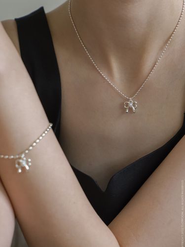 Love Knot Pearl Necklace - FLOWOOM - Modalova