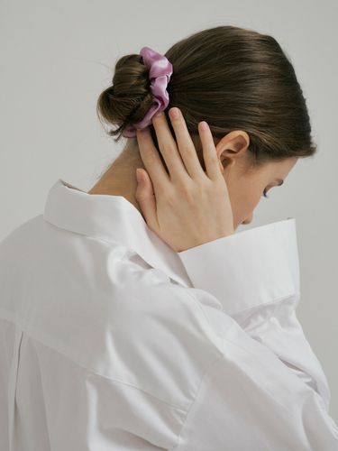 Silk Scrunchie (S) - Lavender - AVVINA PELLE - Modalova