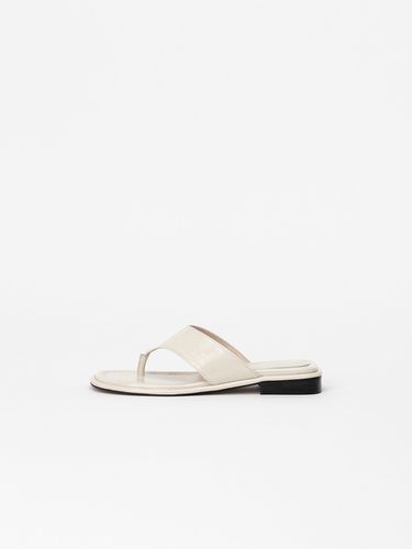 Sona Flat Thong Sandals - CHAUSSURE LAPIN - Modalova