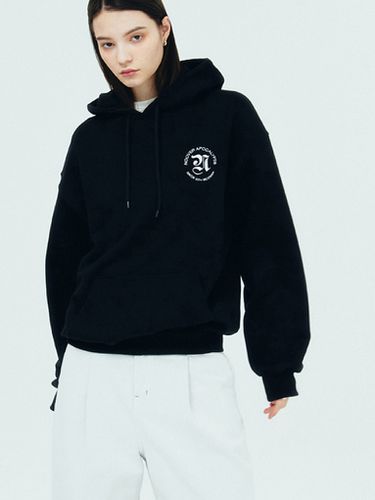 Small Roman Typo Logo Hoodie - NCOVER - Modalova