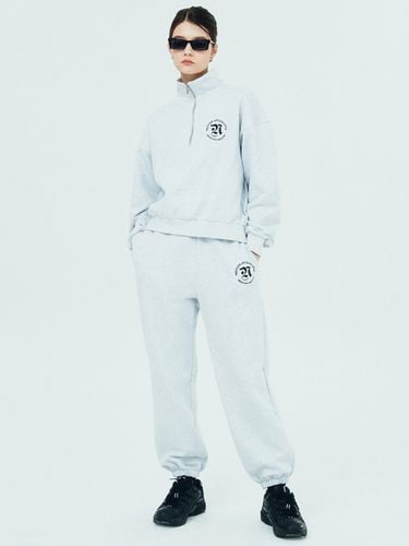 Roman Typo Logo Training Pants - NCOVER - Modalova