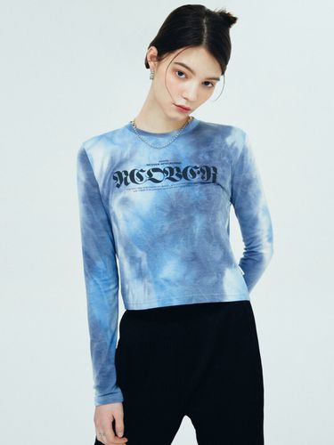 Roman Typo Tiedye Long Sleeve - NCOVER - Modalova