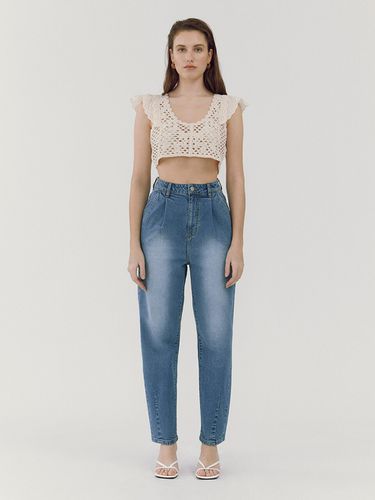 Boyfriend Pin Tuck Jeans - Blue - GOODDEN - Modalova