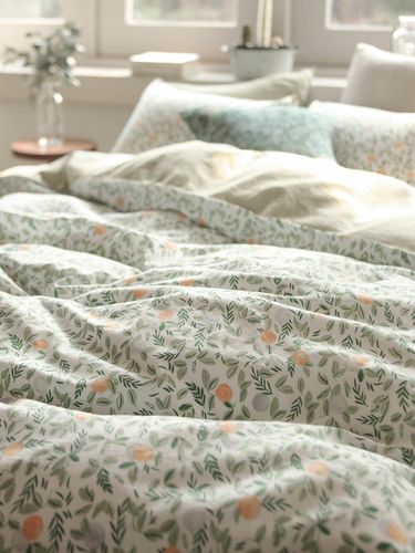 Orange Garden Duvet Cover - DECOVIEW - Modalova