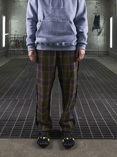 Cozy Check Pajamas (Blue) - AAC - Modalova