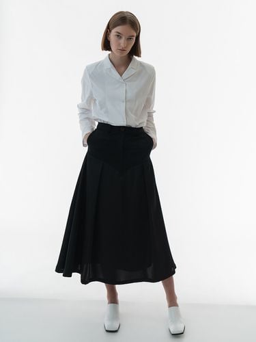 Short Collared Dress Shirt - BISCUITSHOP - Modalova