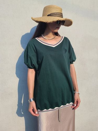 V-neck Sweatshirt (Deep Green) - Pretone - Modalova