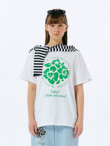 Summer Blossom T-shirt (White) - UNI STUDIO - Modalova