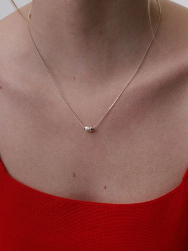 Oval seed Pendant Necklace - MONDAY EDITION - Modalova