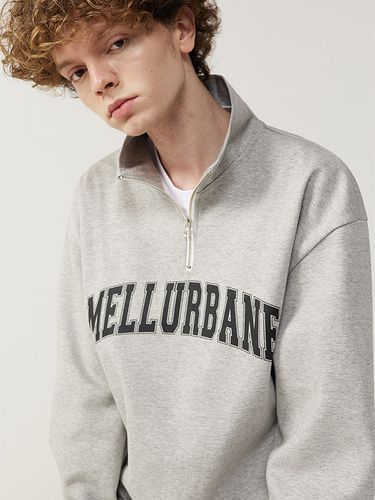 Arch Logo Half Zip Up Sweatshirt - mellurbane - Modalova