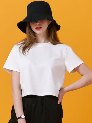 Cooling Semi Solid Crop Short T-shirt () - KOLEAT - Modalova