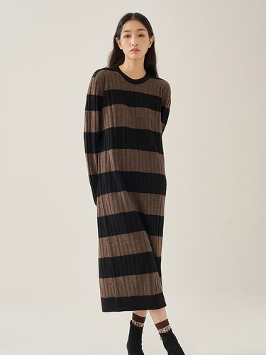 Women Striped Dress (Brown) - IOLO - Modalova