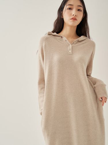 Women Cashmere Hoodie Dress (Beige) - IOLO - Modalova