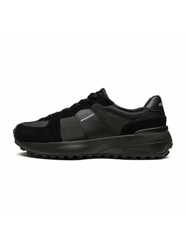 Pensato Sneakers_Triple Black - AKIII CLASSIC - Modalova