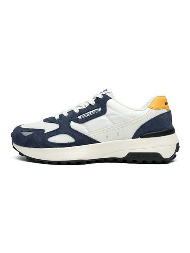 Heritage Jogger Sneakers_Deep Cobalt Yellow - AKIII CLASSIC - Modalova