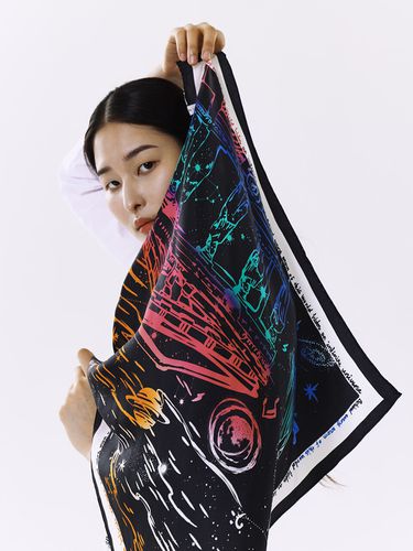 Night Sky Scratch Silk Scarf - ONSZ - Modalova