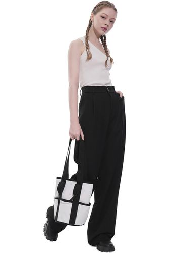 Tulip Bag_ White Black - TUO - Modalova